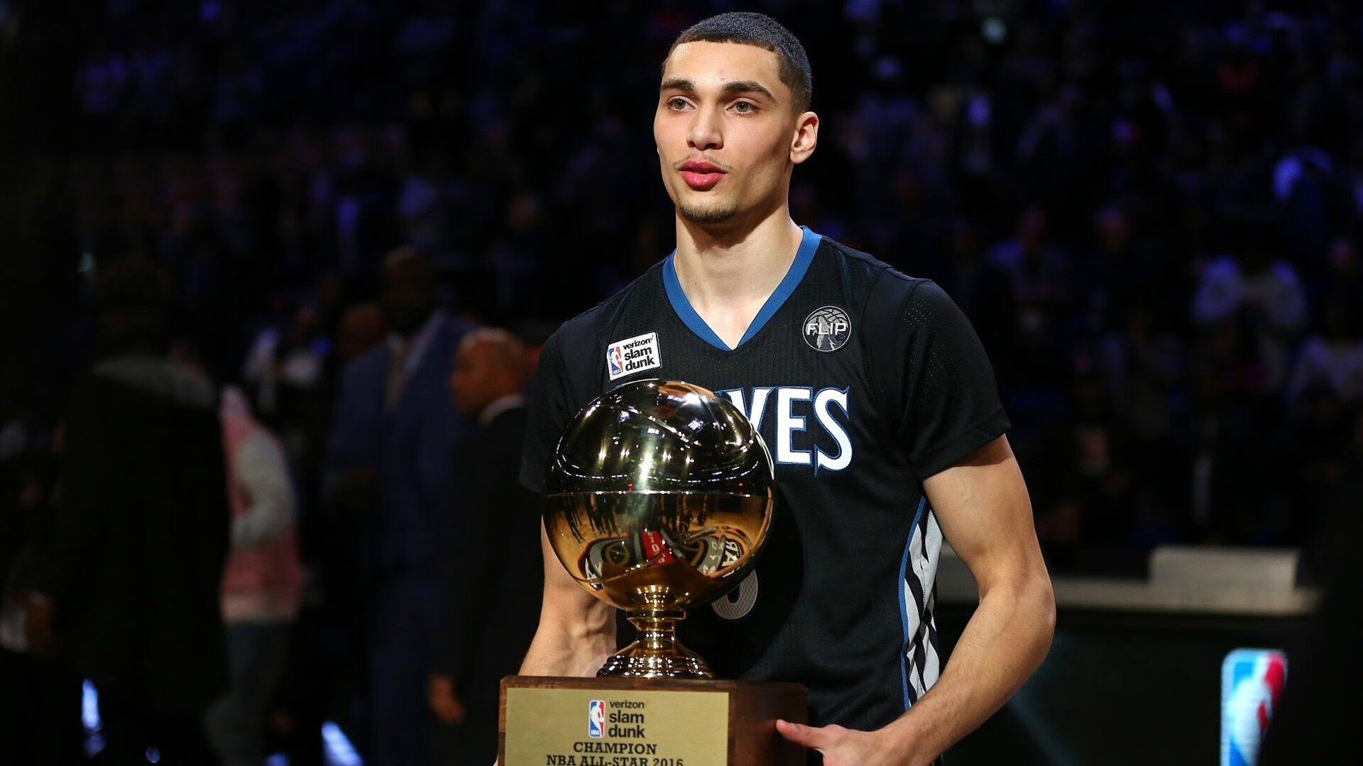 开云网页版-现役最强公务员？维金斯数据新低引质疑